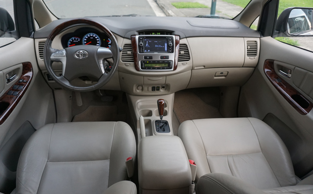 Toyota Innova test drive