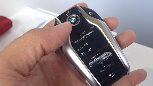 Look: We get our hands on the high-tech key of the all-new BMW 7-Series