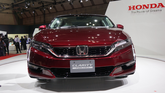 Honda Commits To Hydrogen Future With Clarity Fuel Cell