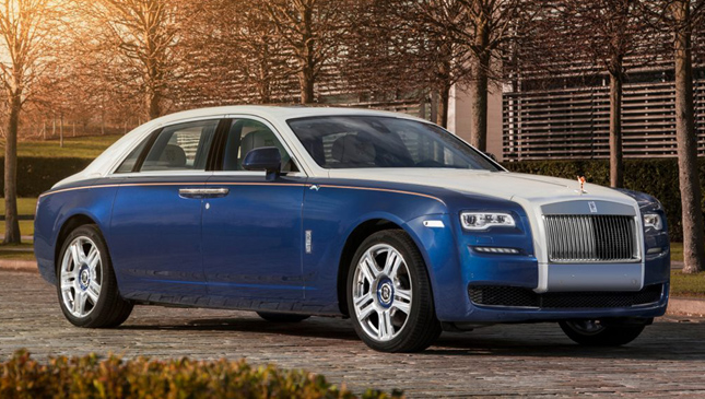 Rolls-Royce unveils yacht-inspired Wraith model