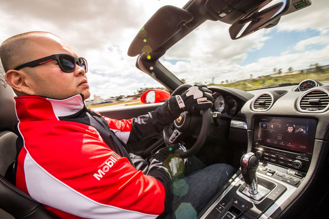 Porsche 718 Boxster driver made to do sit ups for joyride during lockdown