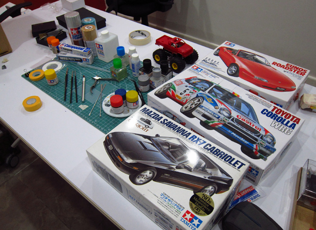 where can i buy model cars to build