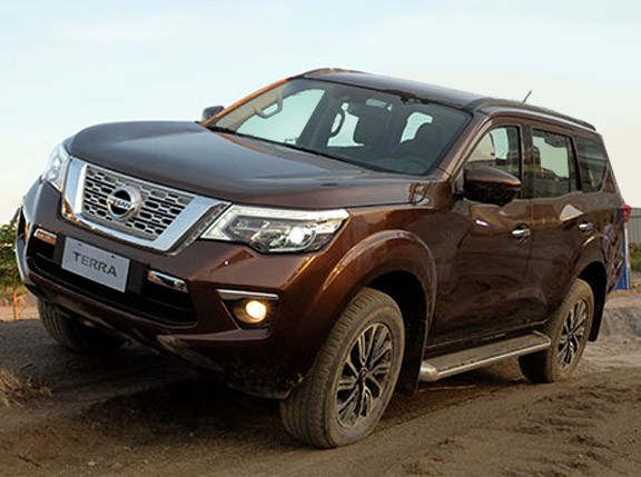 Nissan Terra 2019