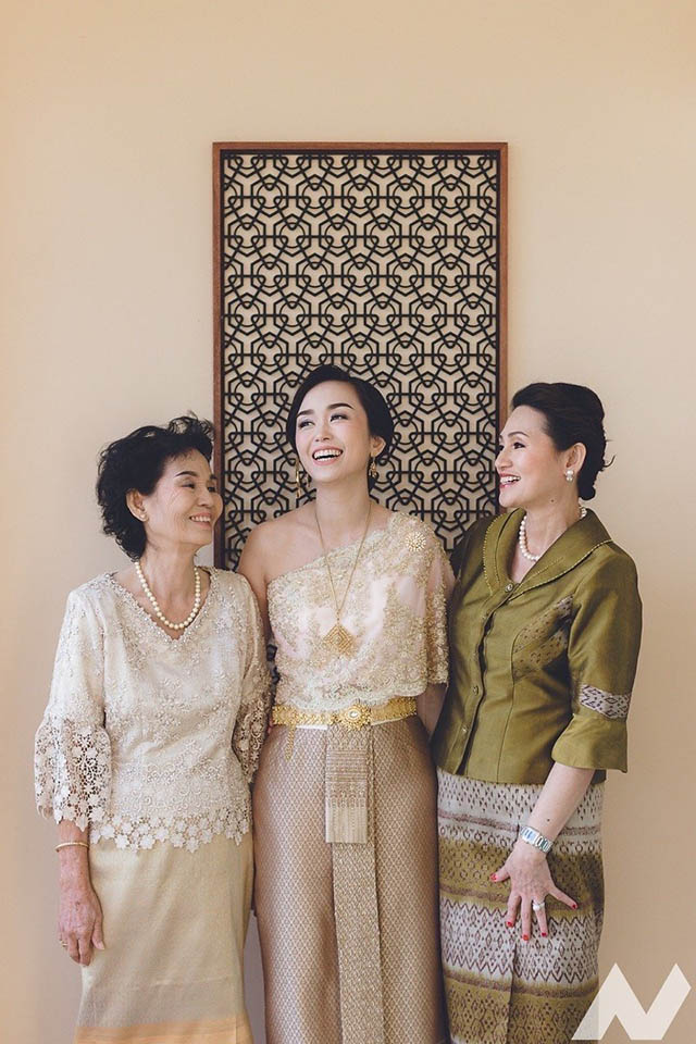 A Cross of Cultures for this Filipino-Thai Couple's Wedding