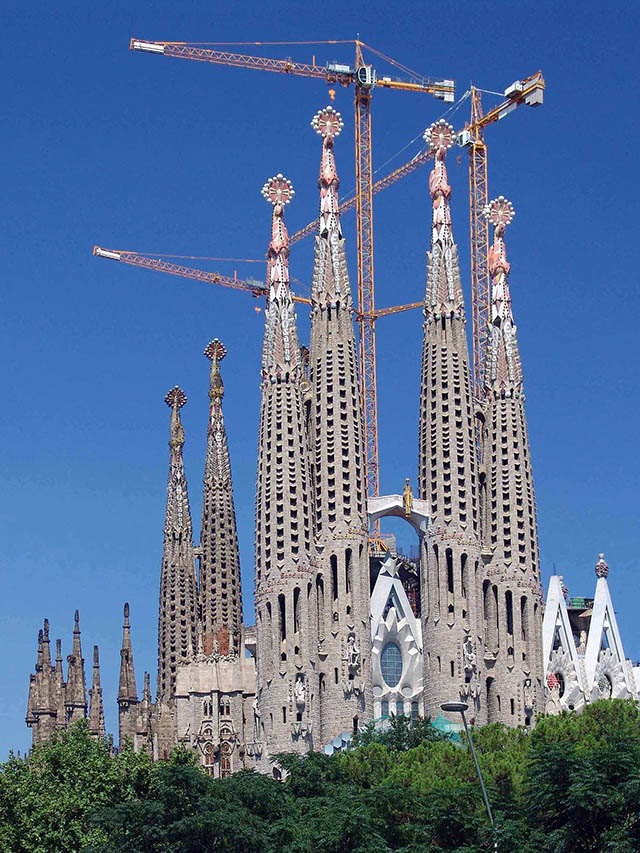 Incredible Sagrada Familia Facts Barcelona La Sagrada Familia History