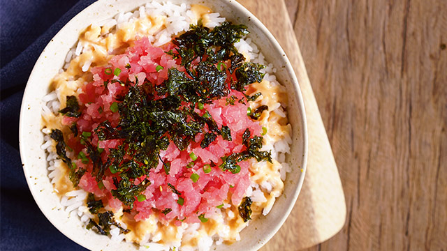 Tuna Donburi (Tuna Rice Bowl) Recipe