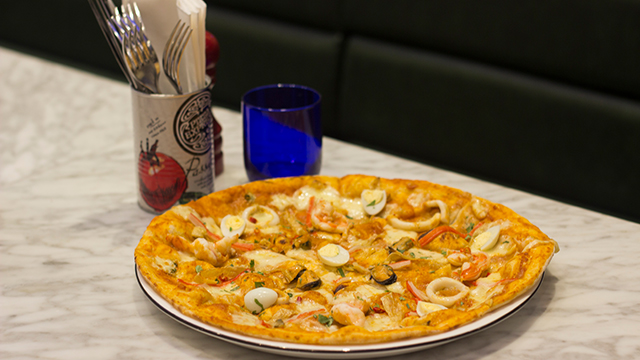 This Pizzeria Offers A Unique Laksa-Flavored Pizza!