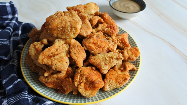 Fried Chicken Bites Recipe With Gravy