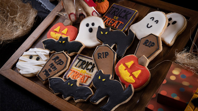 halloween cookies for spookfest 2022 at DreamPlay 
