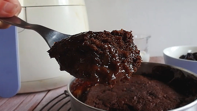 spoonful of air fryer chocolate fudge cake recipe image